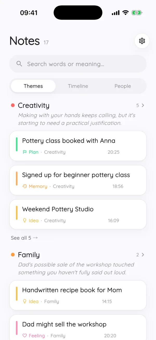 Modopodo Notes screen: notes grouped under Creativity and Family, each theme with a one-line AI summary